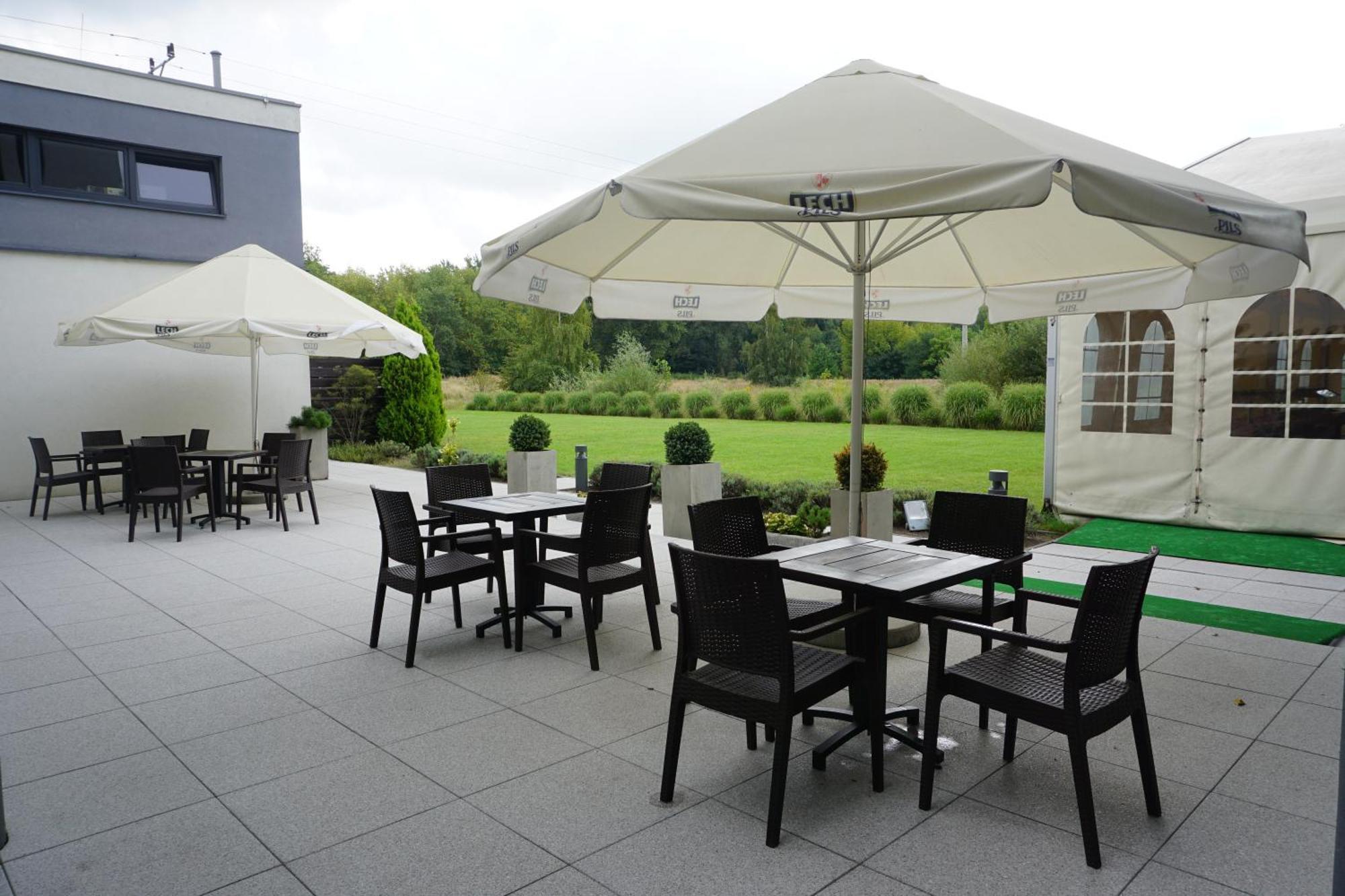 Hotel Poznanski A2 Luboń Екстериор снимка